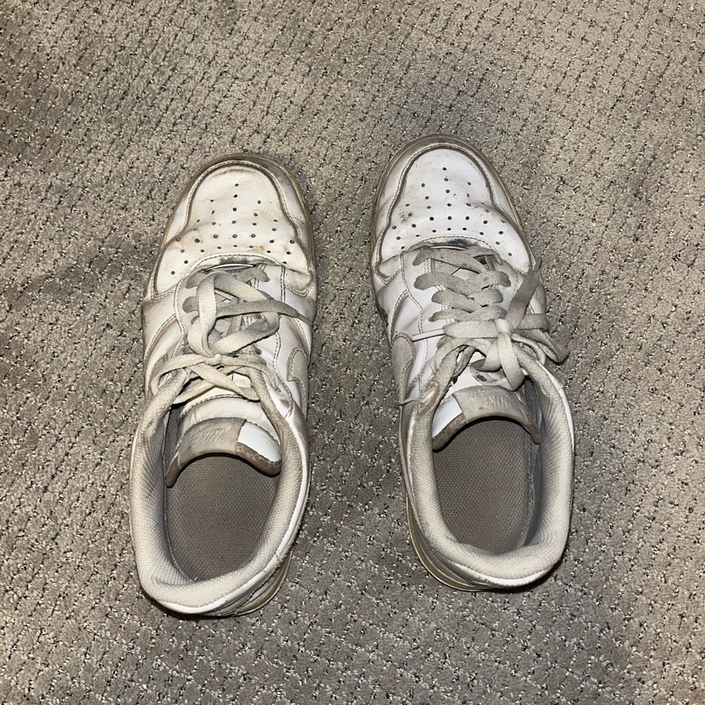 Very worn out/dirty air forces - women’s size 8.5